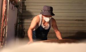 彈棉50年，61歲老人堅守傳統(tǒng)手藝，卻愁后繼無人