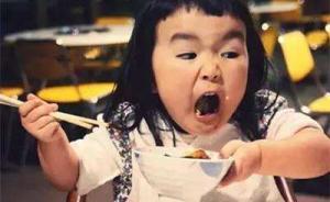 “数1亿粒米”出题老师：让学生估算1亿有多大，十人已完成