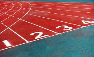 武漢一小學學生流鼻血塑膠跑道惹禍？官方：檢測結(jié)果及時公布