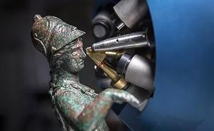 为何卢浮宫博物馆地下有台粒子加速器？