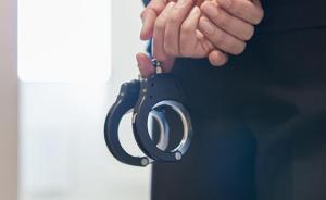 三男子演苦肉計燙傷自己訛足浴店，因分贓不均起內(nèi)訌全部落網(wǎng)
