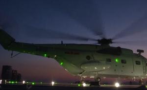 艦載直升機(jī)過鬧市，上演救援“大片”