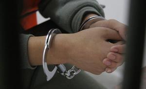 北京警方：男子逆行进地铁通道遭劝阻后辱骂推搡民警，被刑拘