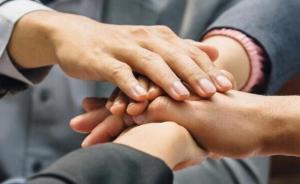 凝聚起億萬(wàn)職工的磅礴力量——中國(guó)工會(huì)十六大以來(lái)工作綜述