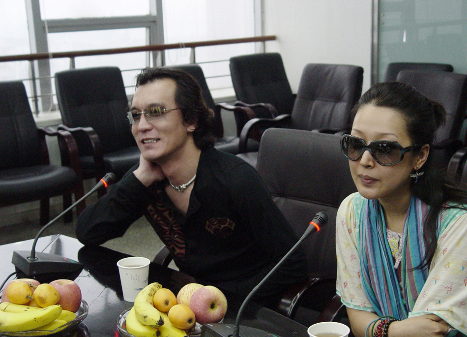 20060506 pbu892564_02