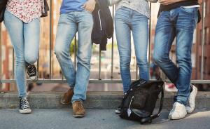 牛仔褲百年進(jìn)階史：從礦工服到時(shí)尚大咖和反叛青年的心頭愛