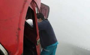 济源一女医生高速路上“悬空救人”走红：顾着救人，没想太多