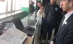 大学生发明“意念翻书”引关注，网友为是否有意义吵起来了