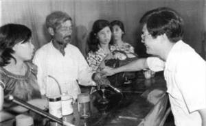 進(jìn)一步深化改革如何凝聚共識(shí)形成合力：溫故“民告官第一案”