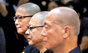 香港“占中三丑”今受審，英國又忍不住“指手畫腳”了 
