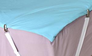 隔臟睡袋、便攜燒水壺，酒店衛(wèi)生亂象引發(fā)“自?！笔劫?gòu)物