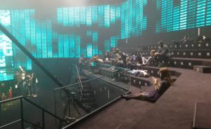 D&G秀场人去楼空,800万舞台成摆设