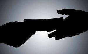 湖北一小學(xué)校長克扣學(xué)生伙食費發(fā)補(bǔ)助，竟稱是給教師心理安慰