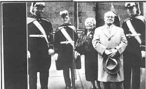 《纽约》：已绝版的摄影经典作品，成价格高昂收藏品