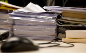 志愿者12年舉報(bào)4776條違法和不良信息，年均400條