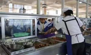常德一中學(xué)給每位學(xué)生充一百元伙食費(fèi)：因上學(xué)期食堂盈利不少