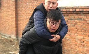 金哲宏回鄉(xiāng)祭拜亡父：兒子不孝，被關(guān)23年無(wú)罪釋放回來(lái)了