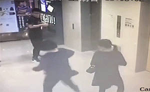 惠州一女司機駕車直沖電梯口撞多人