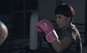 她32岁从护士转做保镖，服务过明星首富，拒绝过“潜规则”