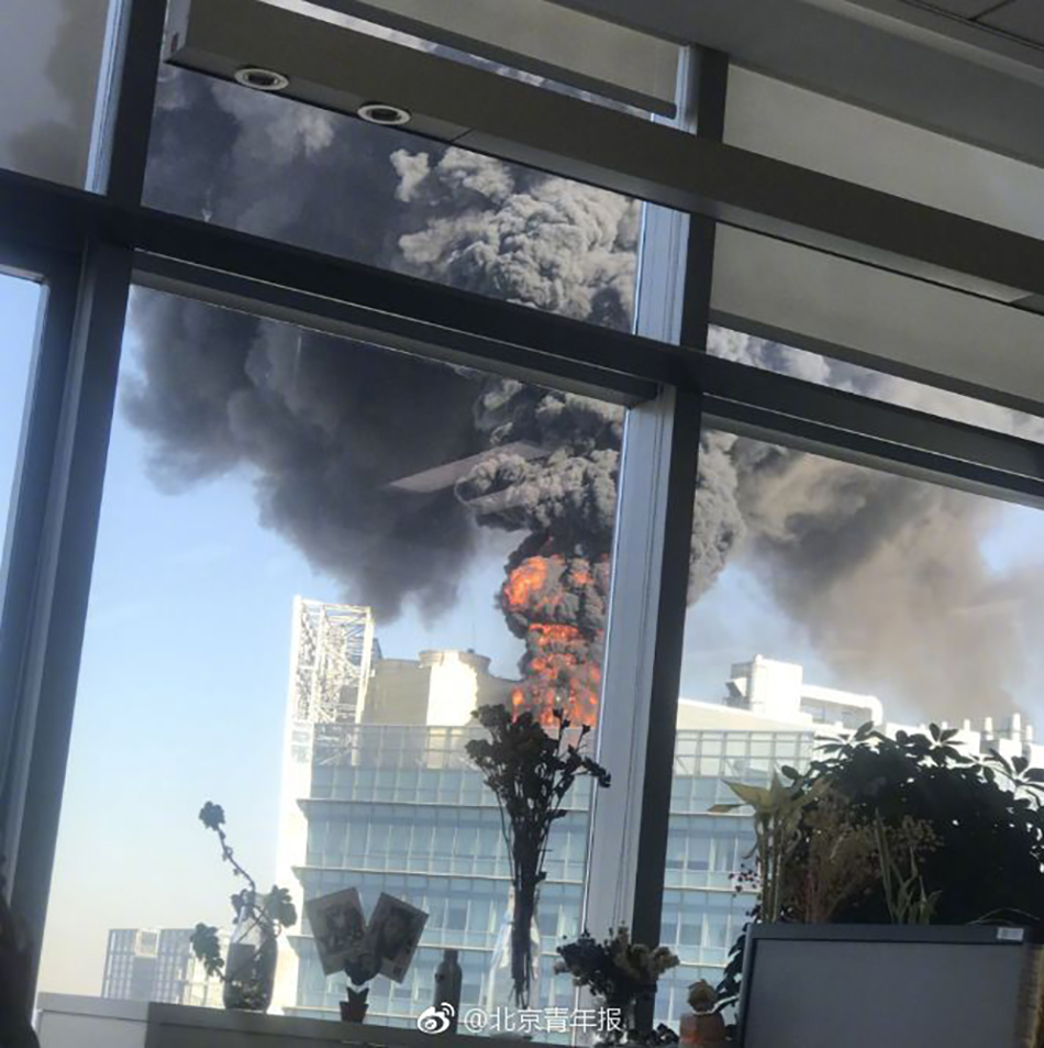 02-684ebae3gy1fy3t7d1rgyj20ih0ijta5