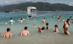 《群》：跳出线上群聊，观察线下群体