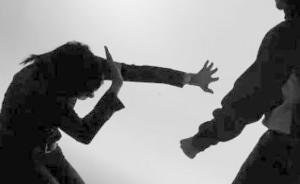 女子遭家暴31年砍傷丈夫致死被判8年，女兒對(duì)她表示諒解