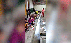 贫困县学生倒掉免费奶,校方称天冷喝不完