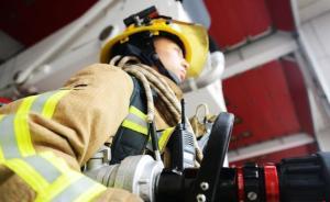 兩部門有關(guān)負(fù)責(zé)人就“消防員招錄辦法”答記者問 