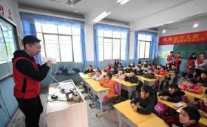 教育部谈“屏幕改变命运”：探索新教学模式，逐渐消除不平衡