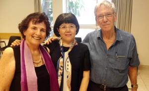 纪念｜译者钟志清谈奥兹：他的作品，展示了广袤世界