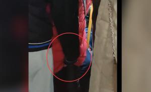 男子公交上猥褻，旁邊女乘客錄像報警