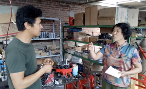 聾啞小伙大學(xué)畢業(yè)創(chuàng)辦農(nóng)機(jī)具廠(chǎng)，全部雇傭殘疾人