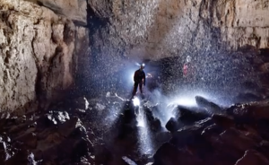 真實版的地心歷險記：周元杰的“探洞”人生