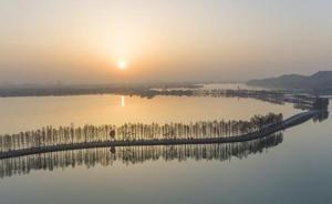 水利部:我國已全面建立湖長制,設(shè)立村級湖長3.3萬名