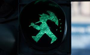 因“害怕淋雨”對項目驗收走過場：折射出驕嬌二氣