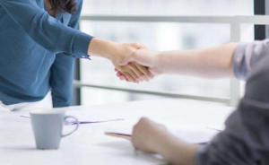 九部門(mén)：不得將限制生育作為錄用女職工的條件