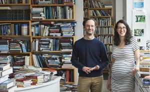 伊恩·布魯瑪離任5個月后，《紐約書評》任命了兩位年輕主編