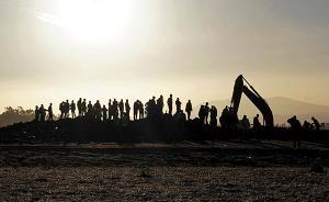 埃航客機墜機現(xiàn)場形成直徑50米巨坑，殘骸散落上萬平米區(qū)域