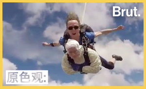 102歲還堅(jiān)持高空跳傘,她想讓大家關(guān)注這種病