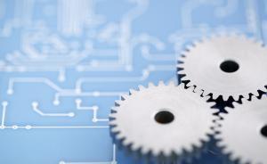 梁穩(wěn)根代表：建議加快以工業(yè)互聯(lián)網(wǎng)推動制造業(yè)數(shù)字化轉(zhuǎn)型升級