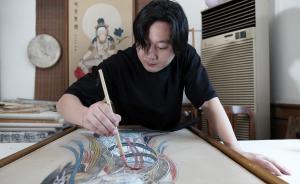 癡迷敦煌壁畫的青年畫家，利用泥土創(chuàng)造出在家也能欣賞的壁畫