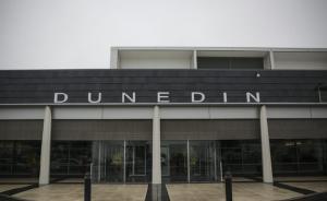 新西蘭達(dá)尼丁國(guó)際機(jī)場(chǎng)出現(xiàn)可疑包裹，機(jī)場(chǎng)已關(guān)閉 