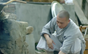 入寺17年，他最终完成了这项熬药的修行