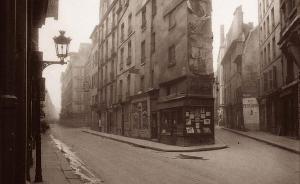 他是攝影界的梵高，拍下一百年前巴黎的悲情與繁華