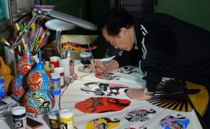 貴陽75歲老大爺，演一輩京劇，畫近萬個京劇臉譜