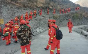 凉山火灾30人殉职，队员上山前影像曝光