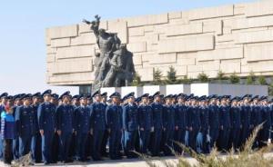 致敬英烈，唱响吾辈当自强的时代最强音