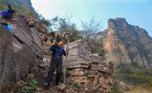 大山深處采石人