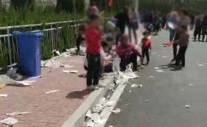 山東一烈士陵園小吃攤聚集垃圾遍地，陵園稱園外擺攤無權(quán)管理