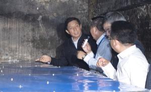 栗戰(zhàn)書在四川檢查水污染防治法實施情況：用法律武器治理污染